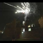 Los fuegos artificiales, la luz y la magia medieval inundaron las calles de Ponferrada en su noche más medieval.