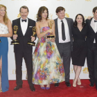 El elenco de la serie ‘Breaking Bad’, que se hizo con los premios al mejor drama, mejor guión, mejor actor protagonista en drama, mejor actriz secundaria y mejor actor secundario