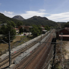 Vías de tren entre León y Asturias. FERNANDO OTERO