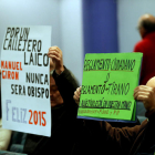 El público mostró su disconformidad con el reglamento.