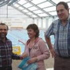 Covadonga Ortiz, entre el alcalde y el edil de Deportes, fue una de las participantes
