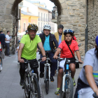 Samuel Folgueral y Santiago Macías en la marcha ciclista ‘Sin malos humos’ de ayer.