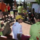 Los niños disfrutan en este campamento de espacios adaptados