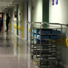 El Hospital de León pone las camas cerradas en verano en la planta octava