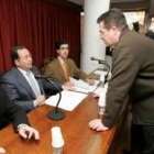 Castro y Saavedra no viven momentos felices políticamente hablando