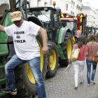 Tractores concentrados en la avenida de la Muralla de Lugo