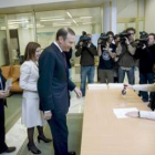 Ibarretxe presentó las credenciales de parlamentario en la cámara vasca
