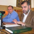 Palazuelo compareció ante los medios acompañado del concejal Tomás Gallego y del estudio de impacto