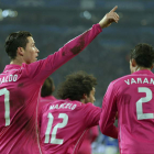 El delantero portugués del Real Madrid, Cristiano Ronaldo, celebra el tanto que abrió la victoria blanca ante los germanos.