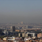 Imagen de archivo en la que es evidente la contaminación en Madrid.