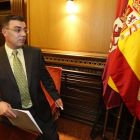 El concejal Pedro Llamas al acabar el pleno de su reprobación