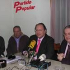 De derecha a izquierda, Suárez Pastor, Eduardo Fernández y Cipriano Elías Martínez