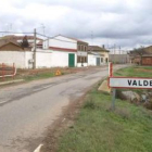 Fotografía de la entrada a la localidad de Valdemora.