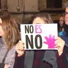 concentración de protesta de los vecinos de la localidad el miércoles por la tarde.