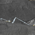 Carbón apilado en las inmediaciones de la térmica de La Robla.