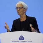 La presidenta del BCE, Christine Lagarde, ayer durante su anuncio. RONALD WITTEC