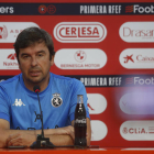 Rueda de prensa de Edu Docampo, entrenador de la Cultural Leonesa. F. Otero Perandones.
