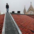 Detalle del tejado de la Catedral de León que el Cabildo pretende abrir al público en el mes de junio para conseguir más ingresos.