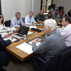 El director general de la Oficina del Portavoz de la Junta de Castilla y León, Alejandro Salgado junto a los miembros del jurado.