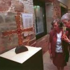 Imagen de la reproducción de la cruz que hay en el Museo del Bierzo
