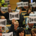 La imagen muestra la actitud de preferentistas en la última reunión celebrada en Ponferrada.