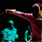 La compañía Cuarteto Teatro pone en escena un Hamlet que expone todas las preguntas y debilidades del ser humano.