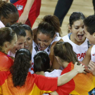Las jugadoras españolas celebran la victoria.