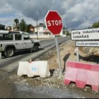 Las obras de la carretera LE-711 a su paso por Cabañas no están dejando contentos a los vecinos