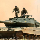 Carro de combate Leopard 2 E del Ejército español durante una demostración.