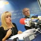 Carrasco y Morano, ayer en rueda de prensa en la sede del PP