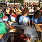 Imagen de la degustación de los bocadillos de chorizo al vino
