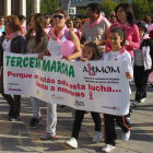 Varios centenares de personas realizaron ayer la marcha organizada por Almón.