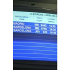 Imagen de un panel de vuelos en el Aeropuerto de León