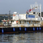 El barco 'Calypso' de Jacques Costeau en pésimo estado, en el 2007.
