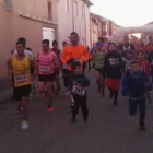 La carrera Fermín Martínez del Reguero celebrada en la localidad de Villaornate contó con algo más de 300 participantes entre todas las categorías. DL