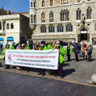 La Coordinadora de León por la Defensa del Sistema Público de Pensiones celebró ayer cuatro años de movilizaciones semanales. DL