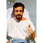 Foto de Fernando ALonso en el hospital publicada en Twitter por su representante