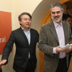 Samuel Folgueral y Fernando Álvarez, en la sede de USE. DE LA MATA