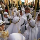 Un grupo de niños en la procesión del Domingo de Ramos de este año.