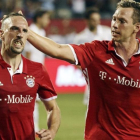 Franck Ribéry, a la izquierda, celebra un gol ante el Milan en el amistoso de este jueves en Chicago.