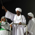 El dictador sudanés Omar al-Bashir durante un acto de campaña para su reelección como presidente del país.