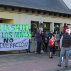 Un momento de la protesta vecinal.