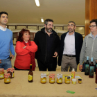 Senovilla (centro), junto a otros ponentes de las Jornadas de Agricultura Ecológica. SECUNDINO PÉREZ
