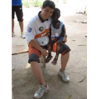 Miriam, con uno de los niños que conoció en Togo.