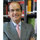 El profesor José Luis Piñar estará en León el día 25 de octubre. DL