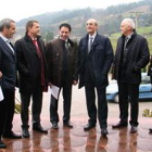 La imagen muestra a los parlamentarios del PP en la anterior reunión celebrada en Valdeorras.