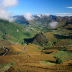 Valle de Ancares, en una imagen de archivo de una de las zonas más bellas del Bierzo. MANUEL FÉLIX