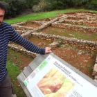 Rodrigo Garnelo, arqueólogo de Arantigua junto al Castro de Orellán recientemente restaurado