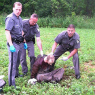 David Sweat, en el momento de ser detenido por la policía, en Constable (Nueva York), cerca de la frontera con Canadá.