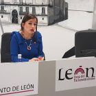 Gemma Villarroel durante una rueda de prensa en el Ayuntamiento como 'socia' del PP. DL